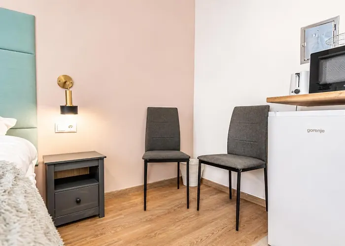 Queen Bed With Kitchen Apartment Vienna
